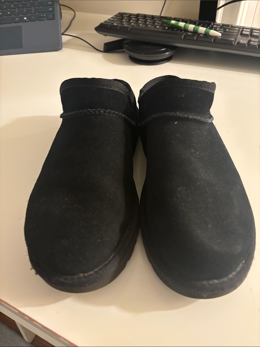 Women’s Black Ugg Cozy Slip-On Winter Boots